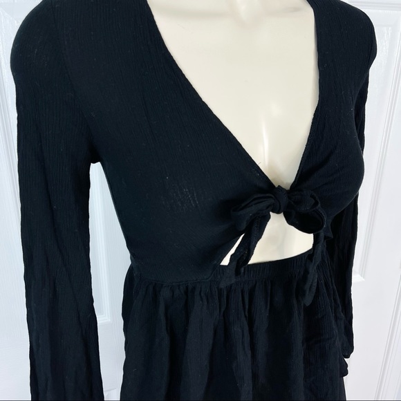 AMERICAN EAGLE OUTFITTERS tie front long sleeve SOLID BLACK Versatile blouse XS - Picture 5 of 9